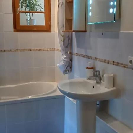 別荘 L'ecrin Du Val De Louyre Avec Piscine Privee Val de Louyre et Caudeau