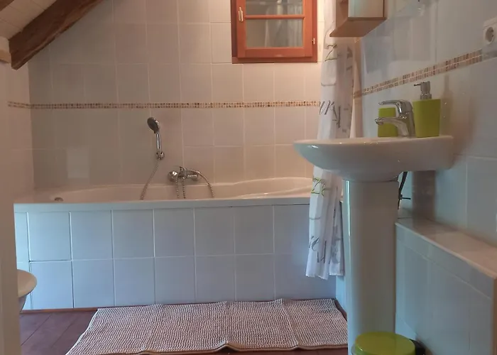 L'ecrin Du Val De Louyre Tatil Evi